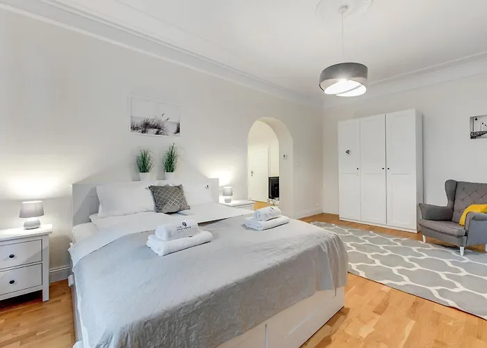 Palermo - Spacious Family 200 M From By Lion *