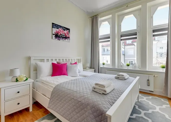 Palermo - Spacious Family 200 M From By Lion Апартаменти