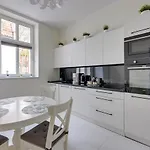 Palermo - Spacious Family 200 M From By Lion Apartment Sopot